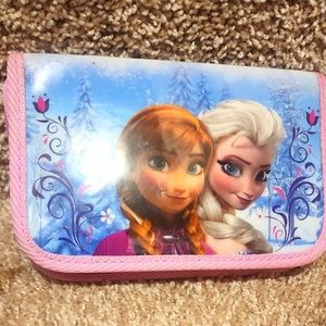 Nintendo 3ds game and case bundle